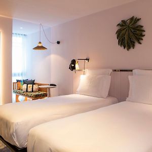 Medium Mama Twin Room